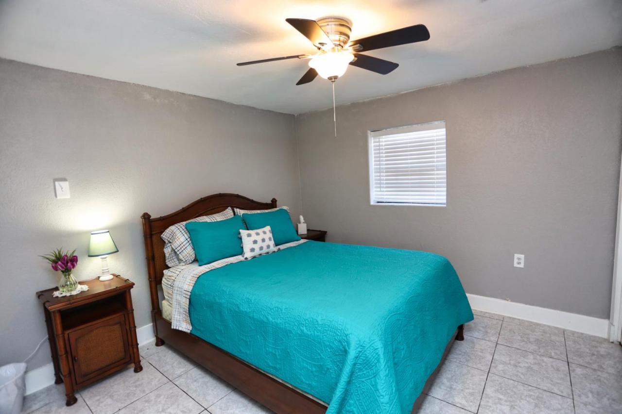 Galveston Getaway - Close To Everything Exterior photo